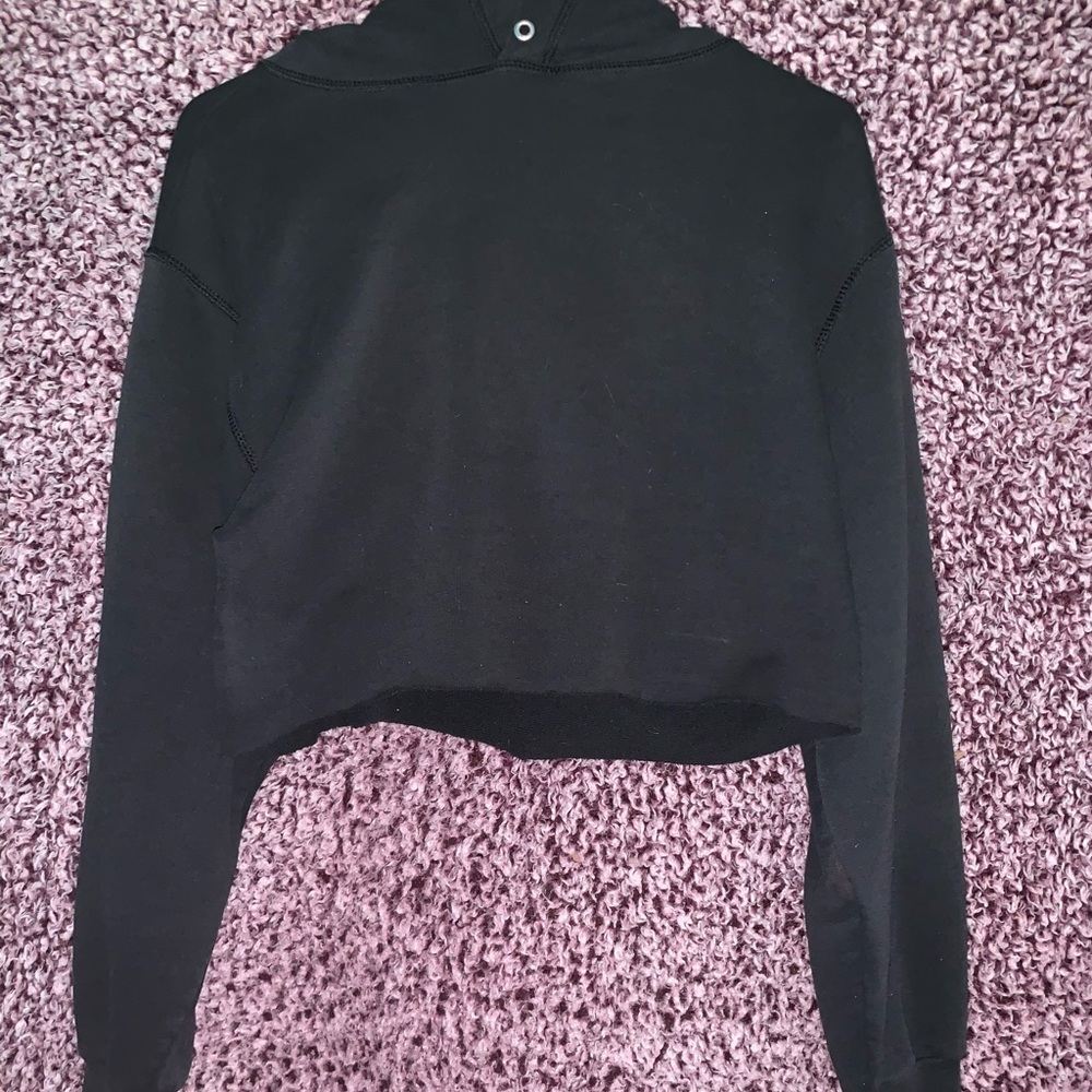 cropped hoodie